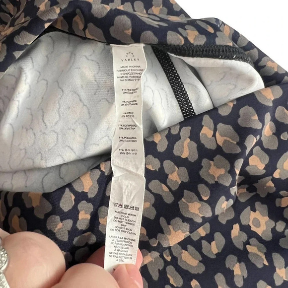 Varley Navy Blue Abstract Leopard Spotted Print Leggings Size Large - Picture 10 of 10